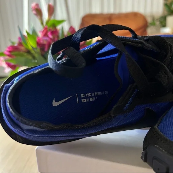 Nike Waffle One “Royal” Sneakers - New Without Box - Picture 5 of 11